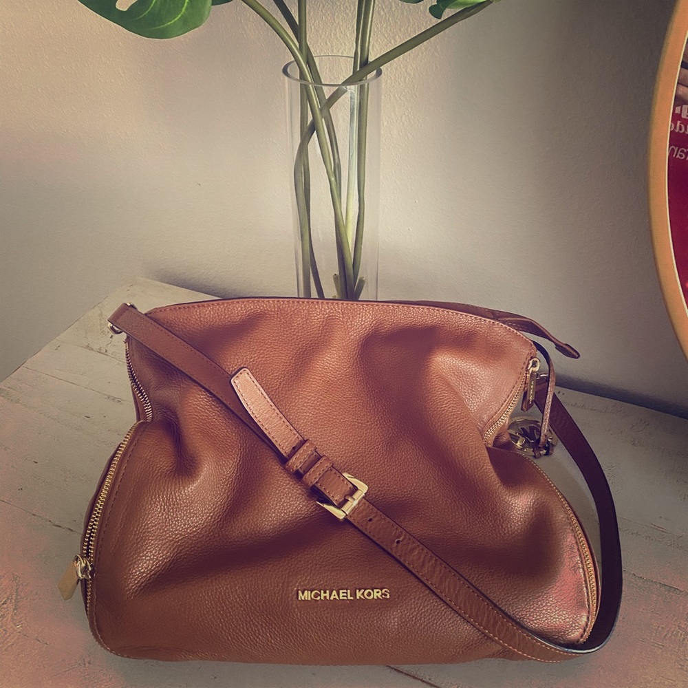 Michael kors purse